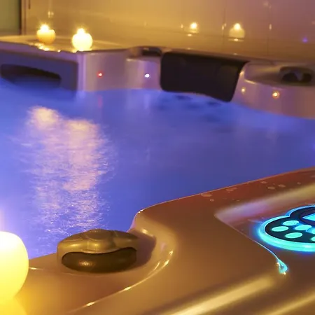 Logis Au Canard Gourmand Hotel