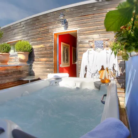 Logis Au Canard Gourmand Hotel