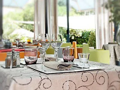 Logis Hotel & Restaurant Au Canard Gourmand Samatan