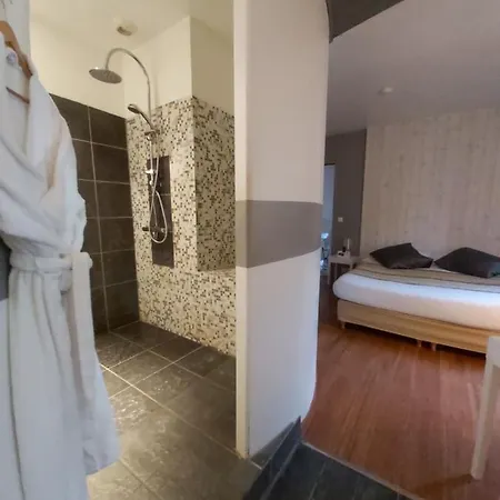 Hotel Logis Au Canard Gourmand 3*